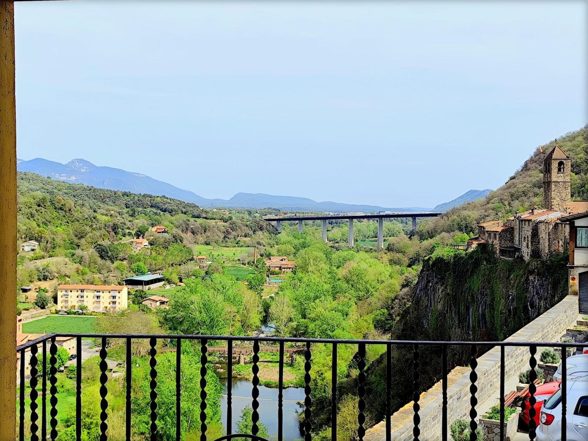 Can Castell Castellfollit de la Roca Exteriör bild